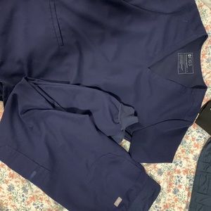 Top and bottom fig set size small